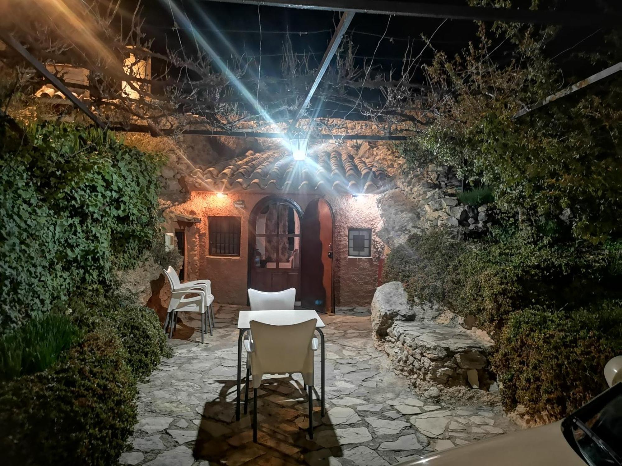 Cueva El Parral Guest House Pegalajar Exterior foto