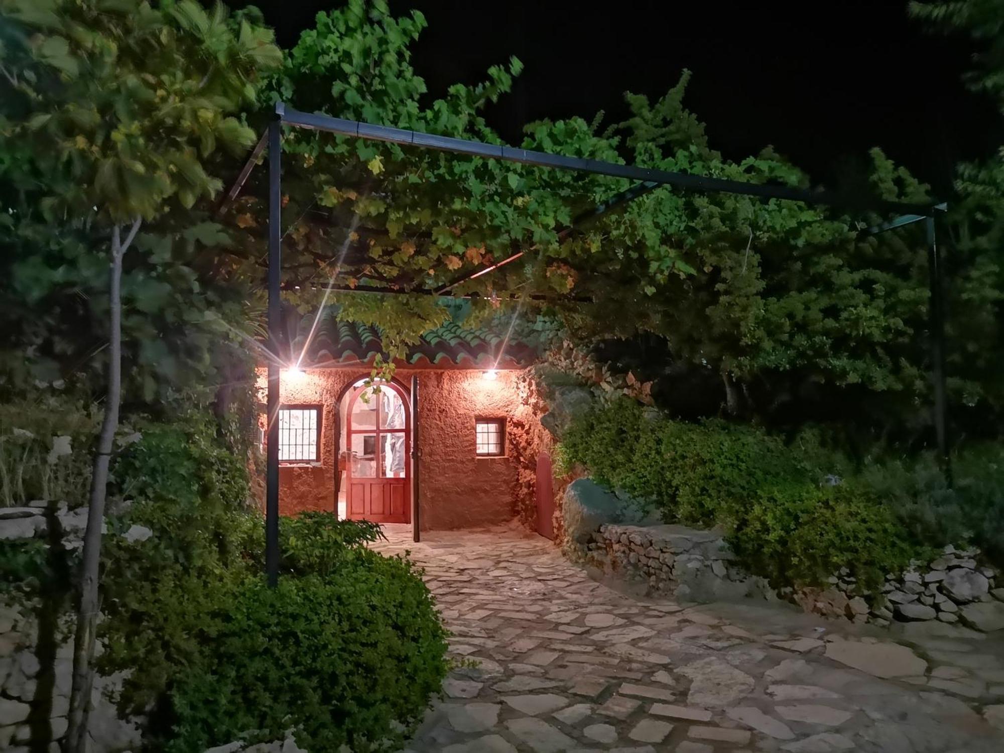 Cueva El Parral Guest House Pegalajar Exterior foto